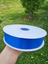 Cargar imagen en el visor de la galería, Satin 1.5 pulg color azul electrico 100 yardas doble cara
