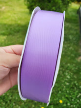 Cargar imagen en el visor de la galería, Satin 1.5 pulg color morado Hyacinth 100 yardas doble cara
